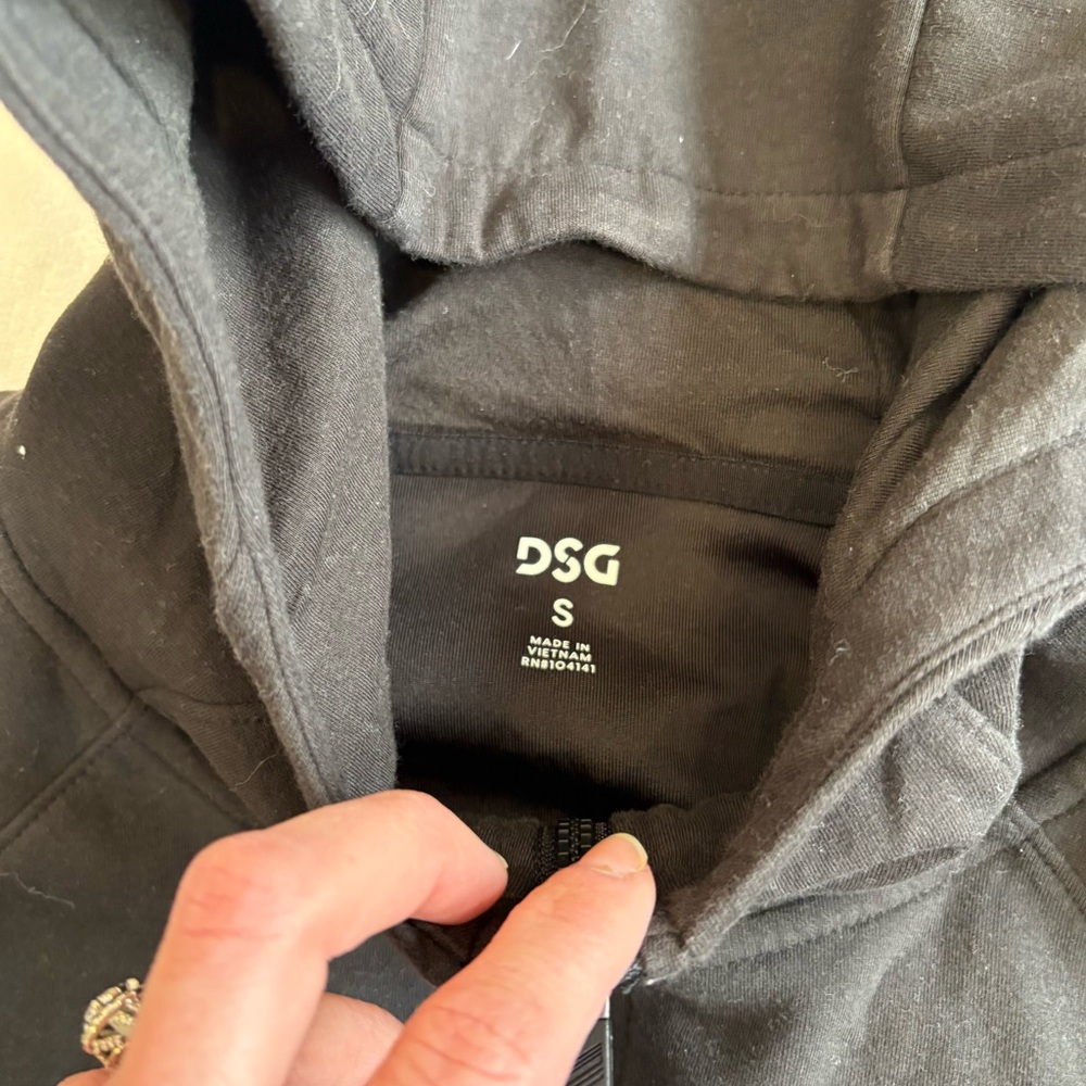 DSG Black Full Zip Sports Jacket size Small - Picture 3 of 5
